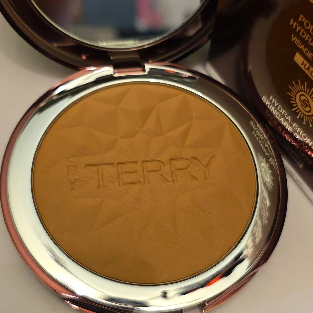 By Terry Tea to Tan Sun Powder 3 TAN BRONZE. PRICE IS FIRM, TY